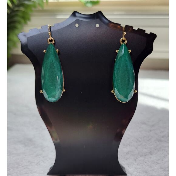 Shimmery Emerald Green Long Teardrop Dangle Earrings / Pierced - Picture 3 of 9